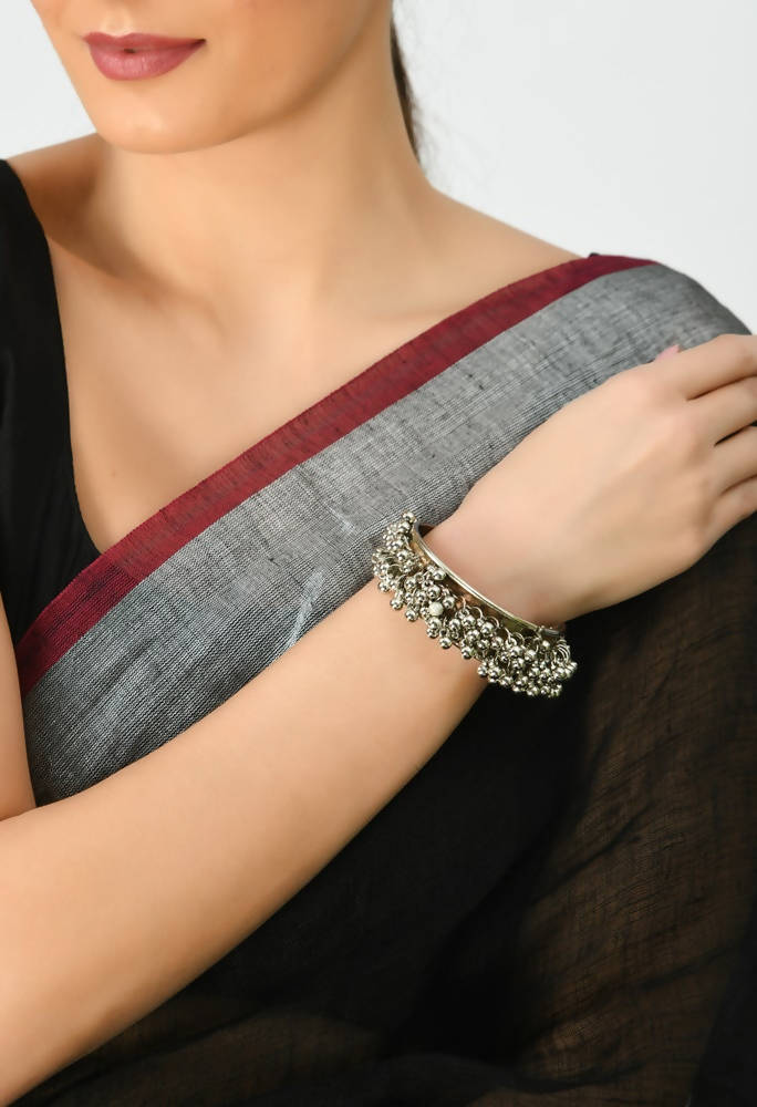 Mominos Fashion Kamal Johar Oxidised Silver-Plated Ghungroo Handcraft Alloy Bracelet