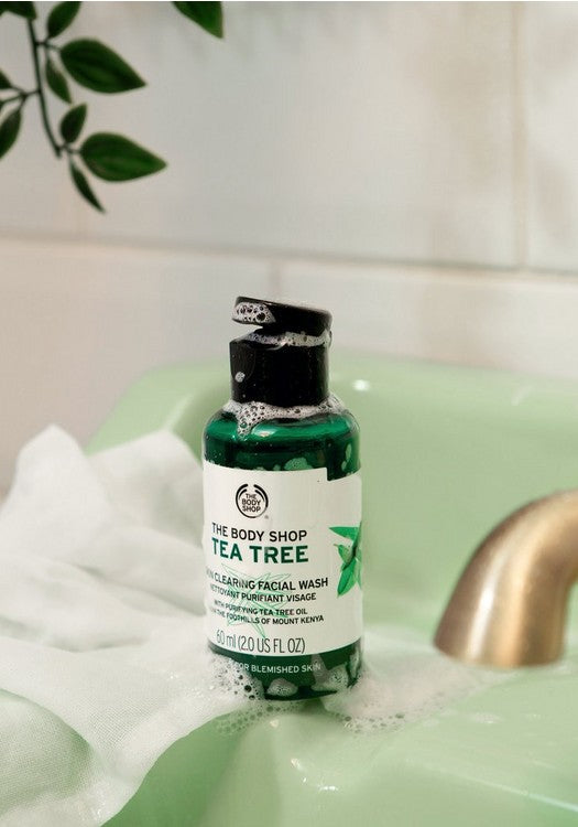 The Body Shop Tea Tree Skin Clearing Facial Wash