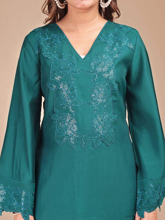 Tikhi Imli Embroidered V-Neck Tunic & Trousers Co-OrdsSet