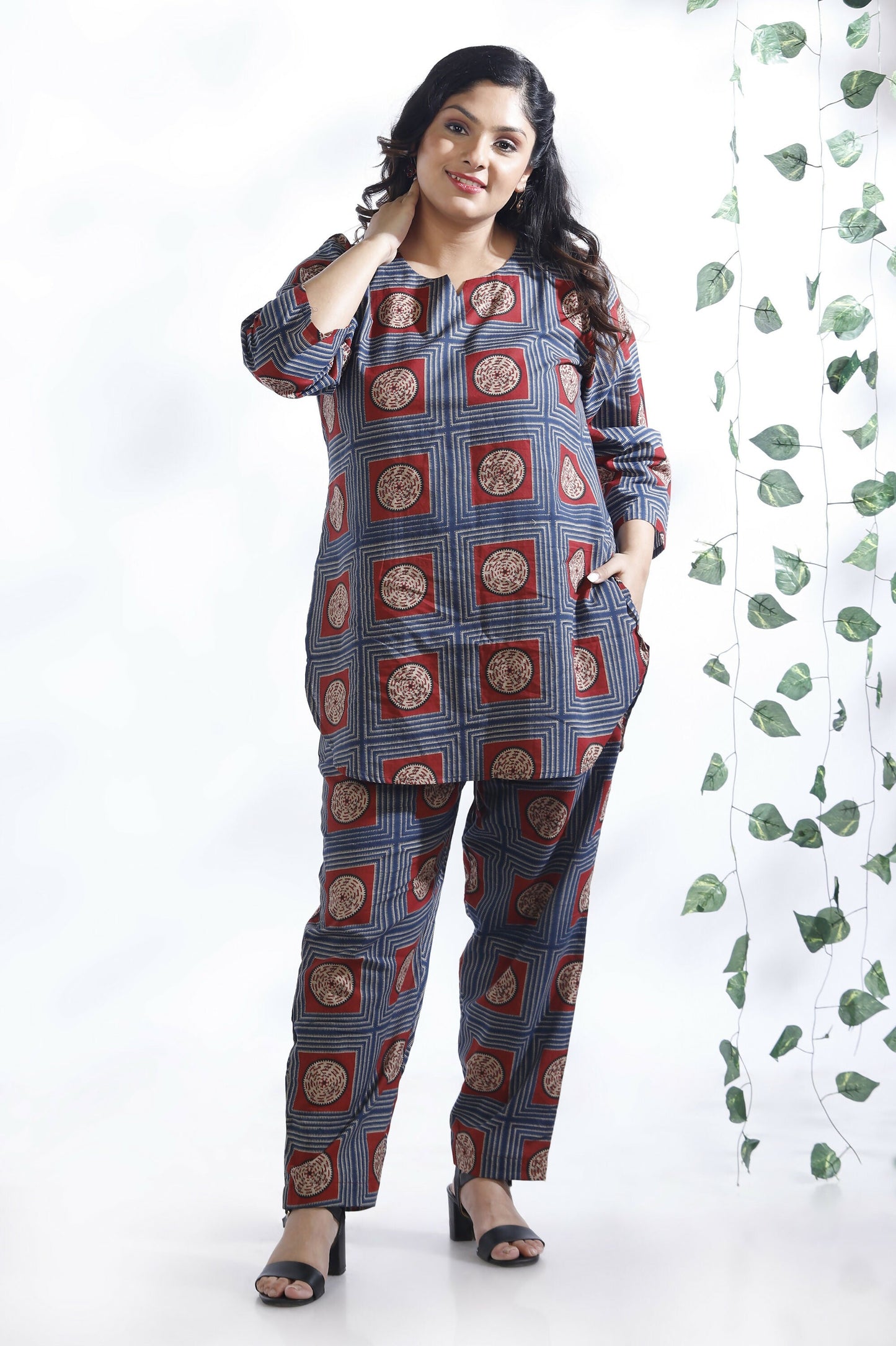 Breathables Women’S Blue Cotton Geometric Print Loungewear Co-Ord Set – Hip-Length Kurta & Pants