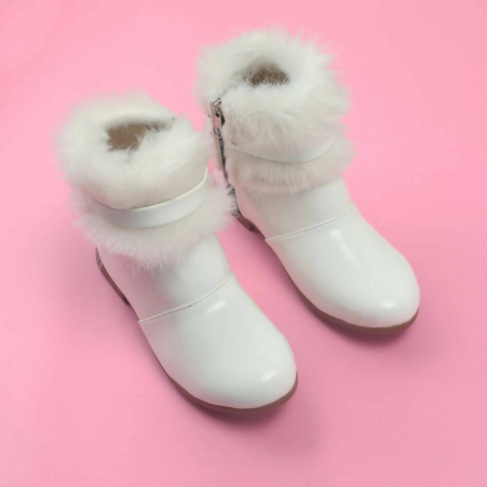 Tiny Bugs Girls Faux Fur Detail Winter Boots - White