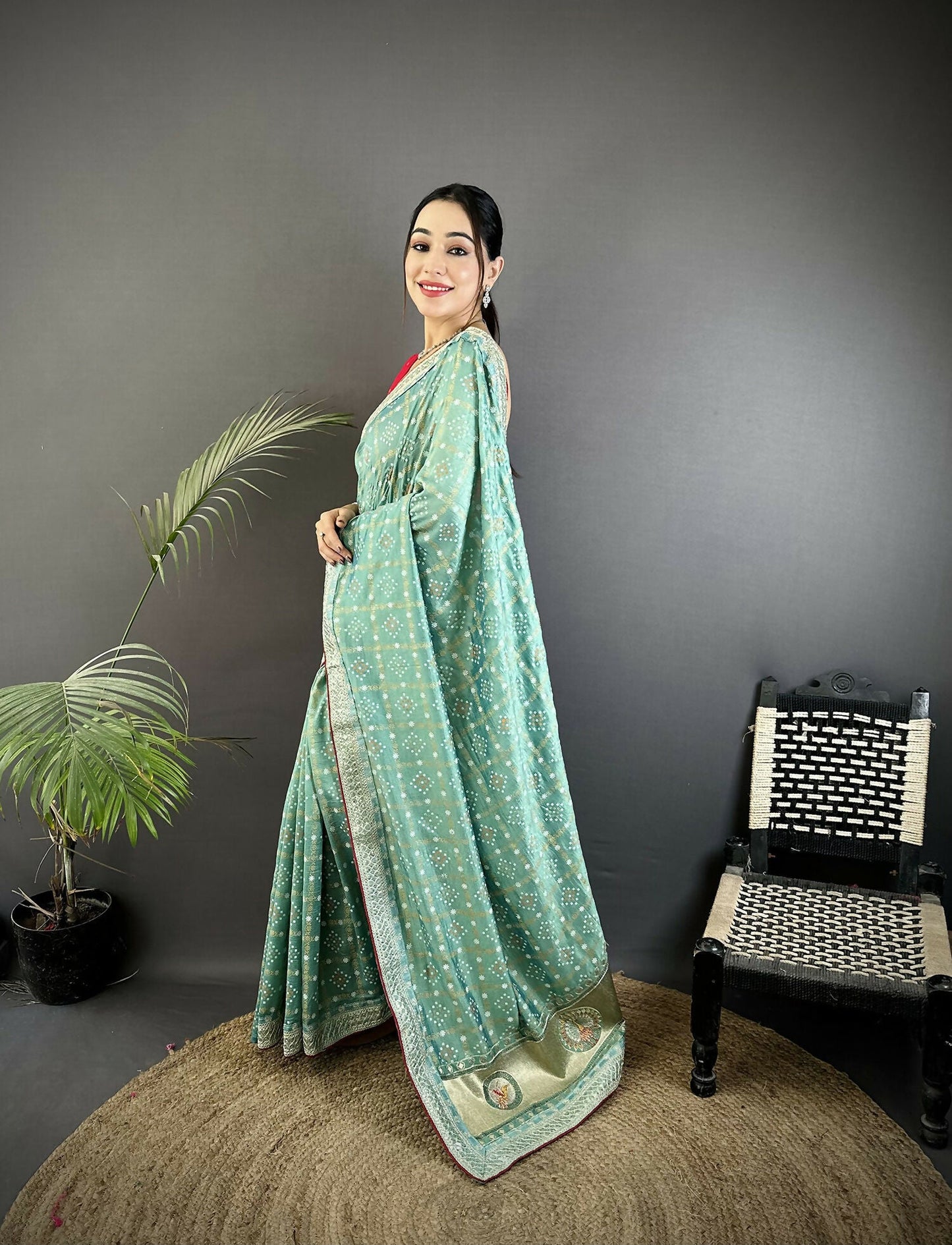Joban Fashion Sea Green Bandhej Bandhani Vichitra Silk Bandhani Prints Saree