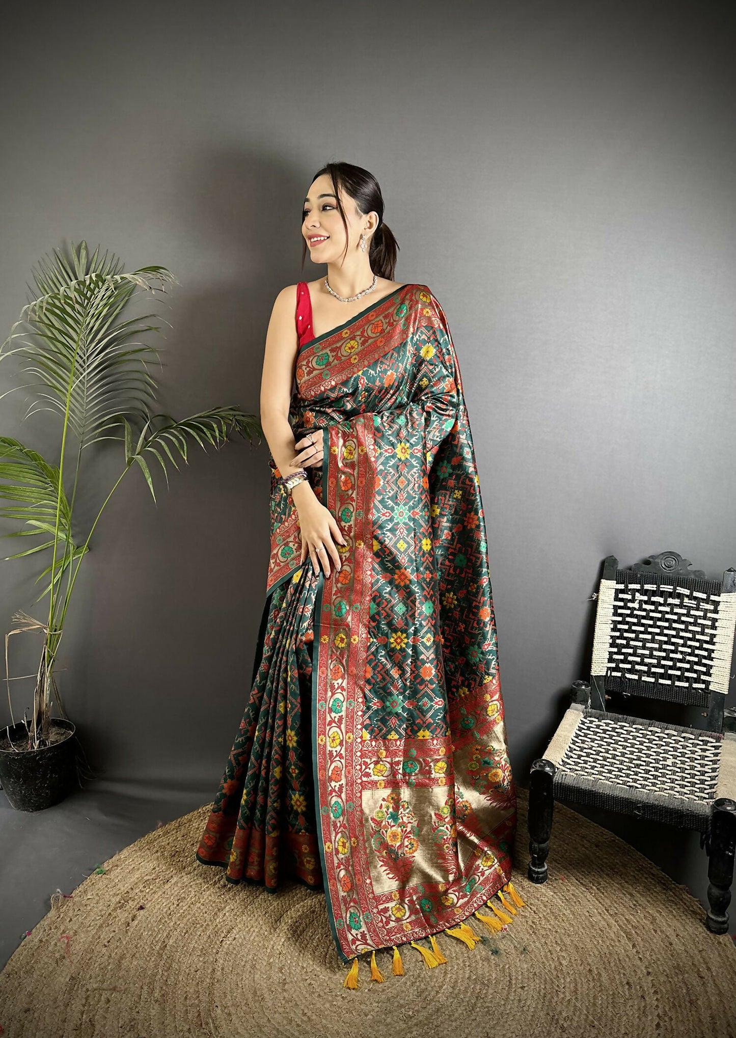Joban Fashion Dark Green Banarasi Soft Silk Woven Saree