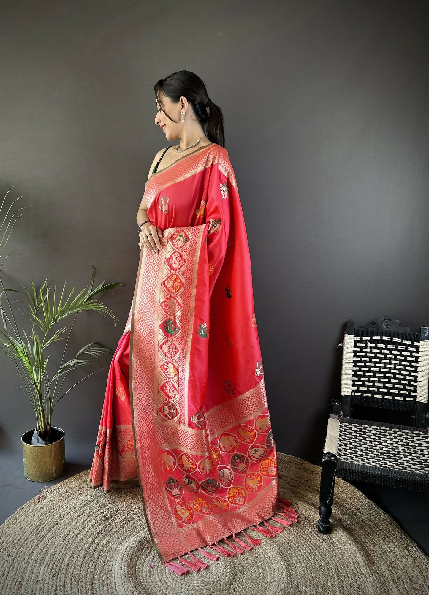 Joban Fashion Peach Elephant & Floral Motifs Soft Lichi Silk Banarasi Saree