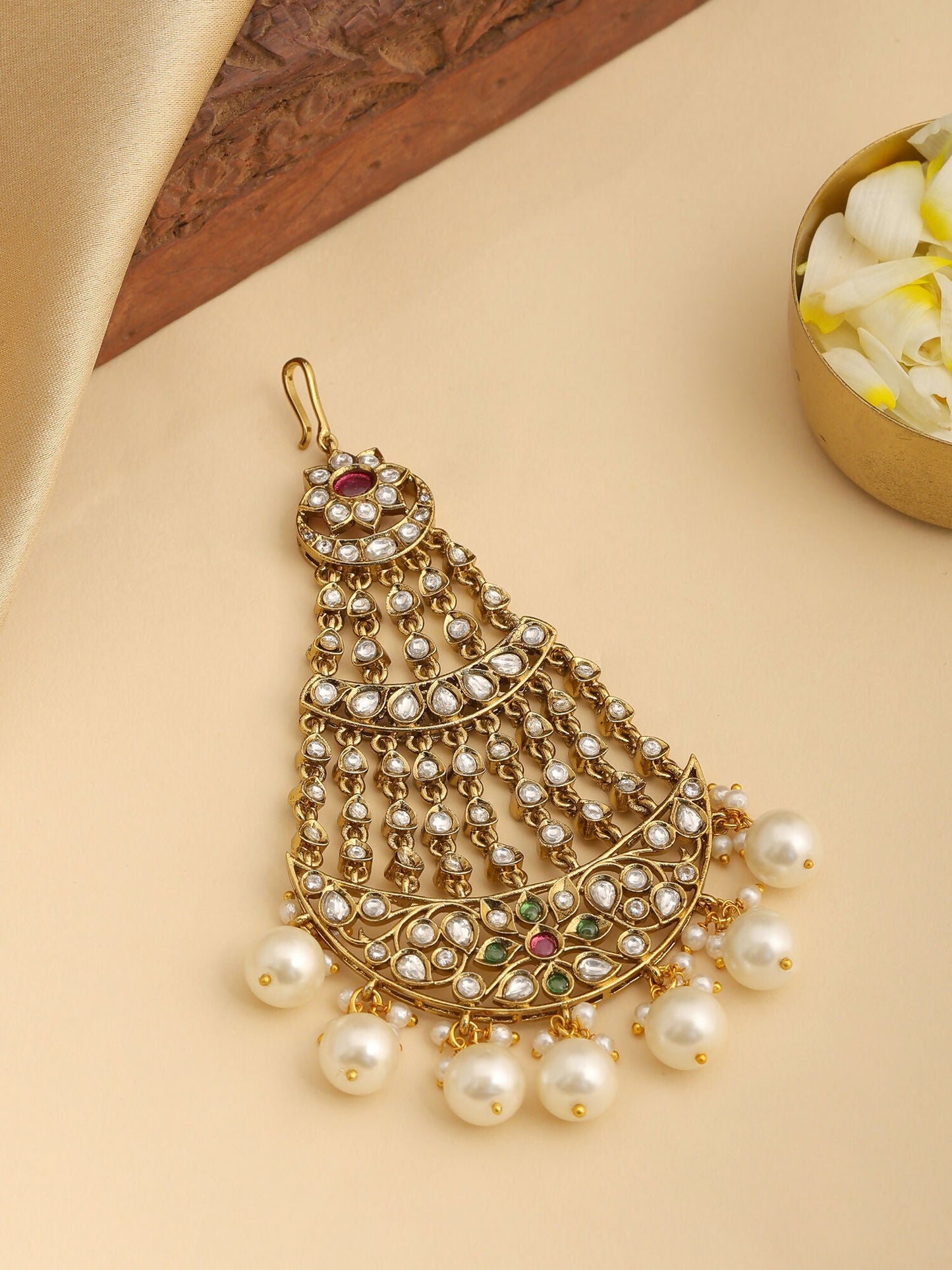 Ruby Raang Begum'S Passa