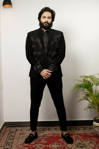 Alish - Embroidered Blazer by Hilo Design