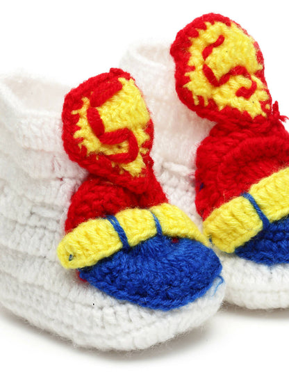 Chutput Kids Woollen Hand Knitted Letter S Detailed Booties - White