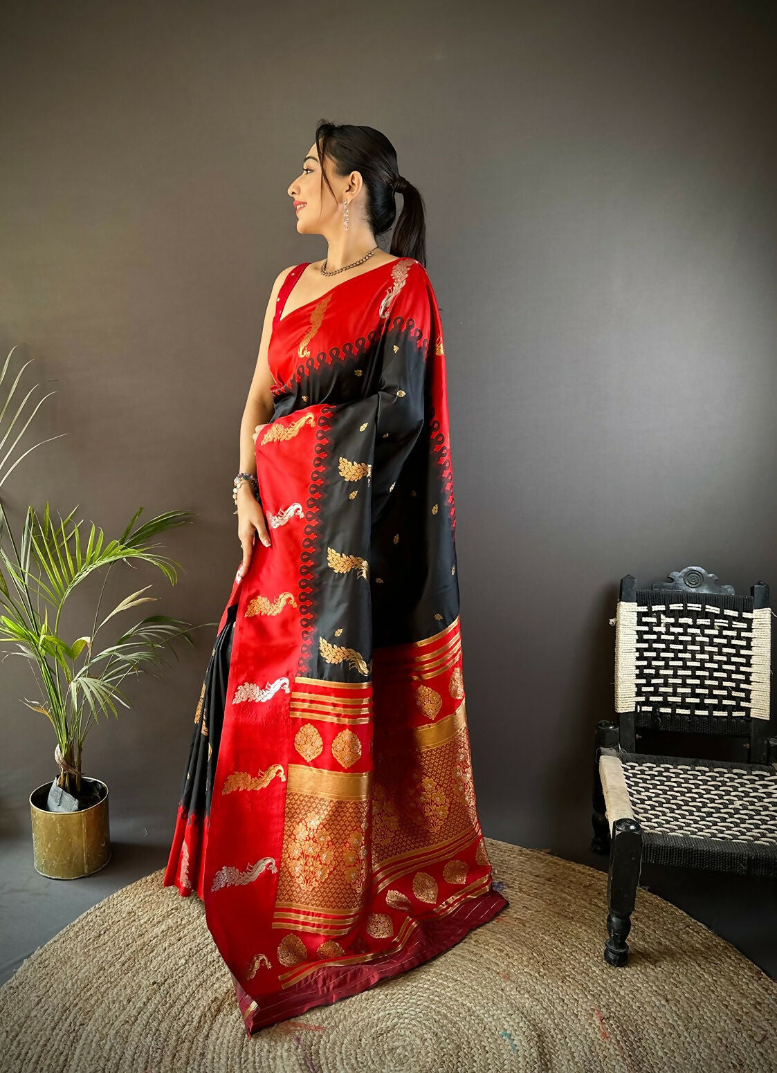 Joban Fashion Green Peacock,Butti Banarasi Silk Sarees