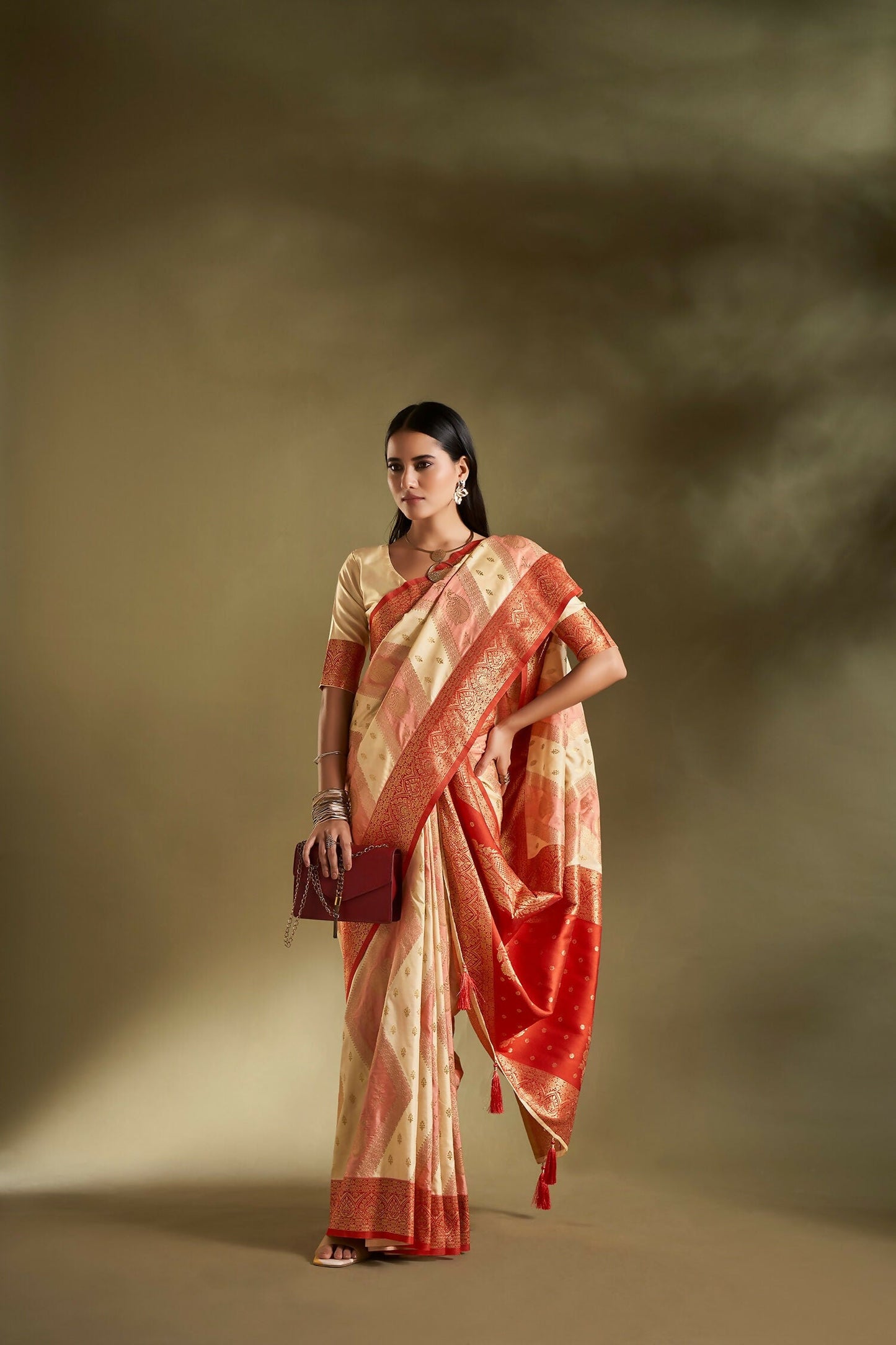 Joban Fashion Cream & Pink Plain With Weaving Border Banarasi Silk Sarees