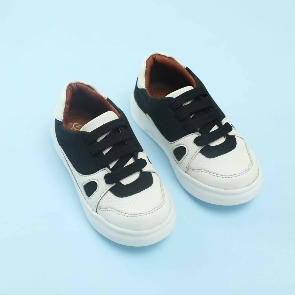 Tiny Bugs Boys Lace Up Casual Shoes - White & Black