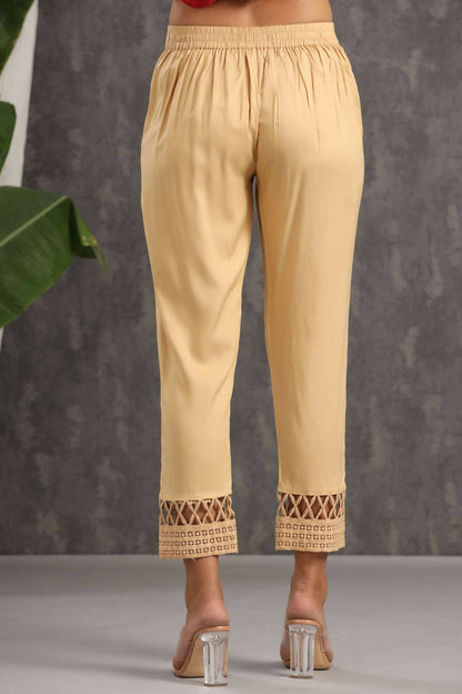 Juniper Women Gold Rayon Solid Slim Fit Pant/Slim Pant