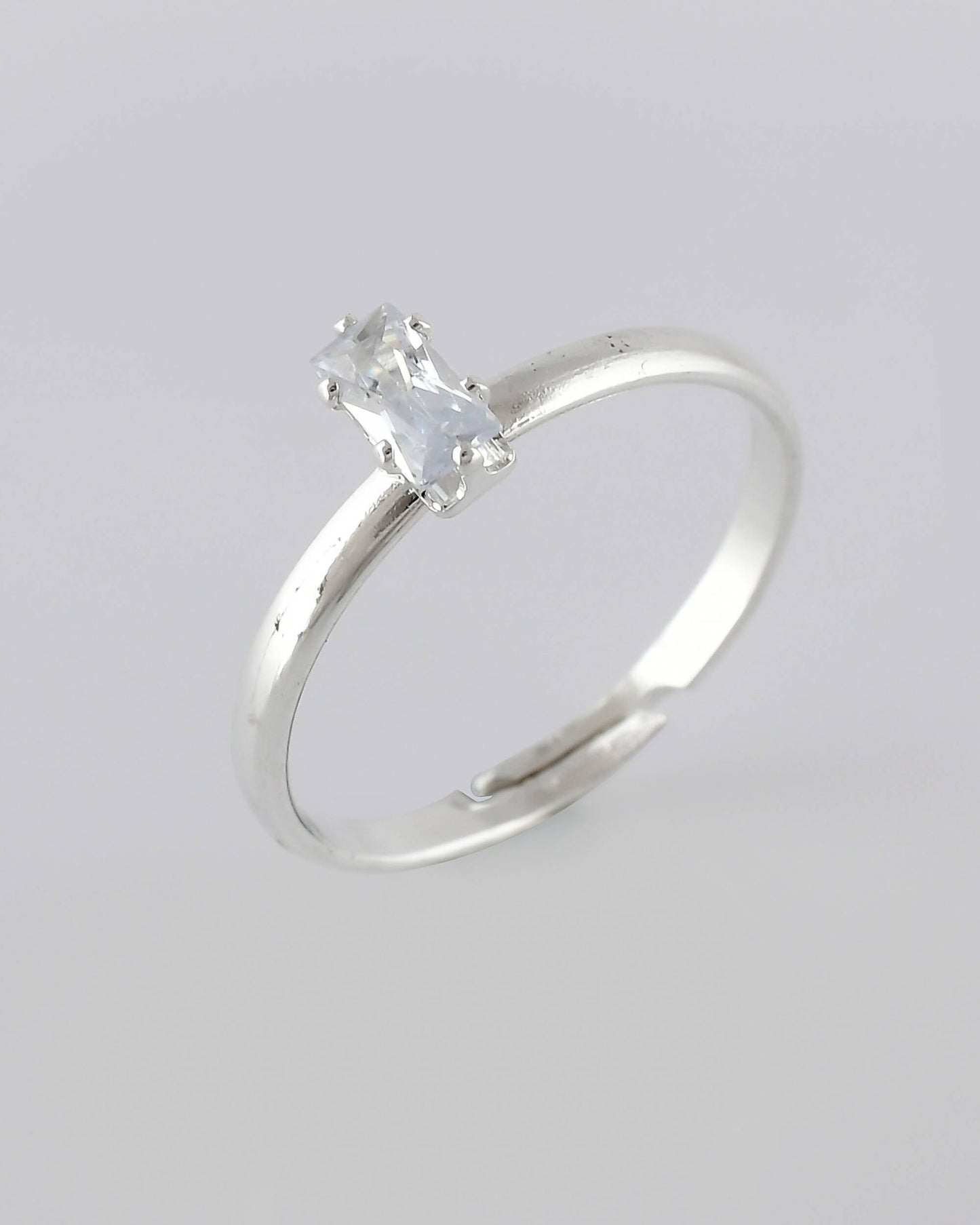 VOJ white CZ-detail Stainless Steel Cubic Zirconia Silver Plated adjustable finger Ring