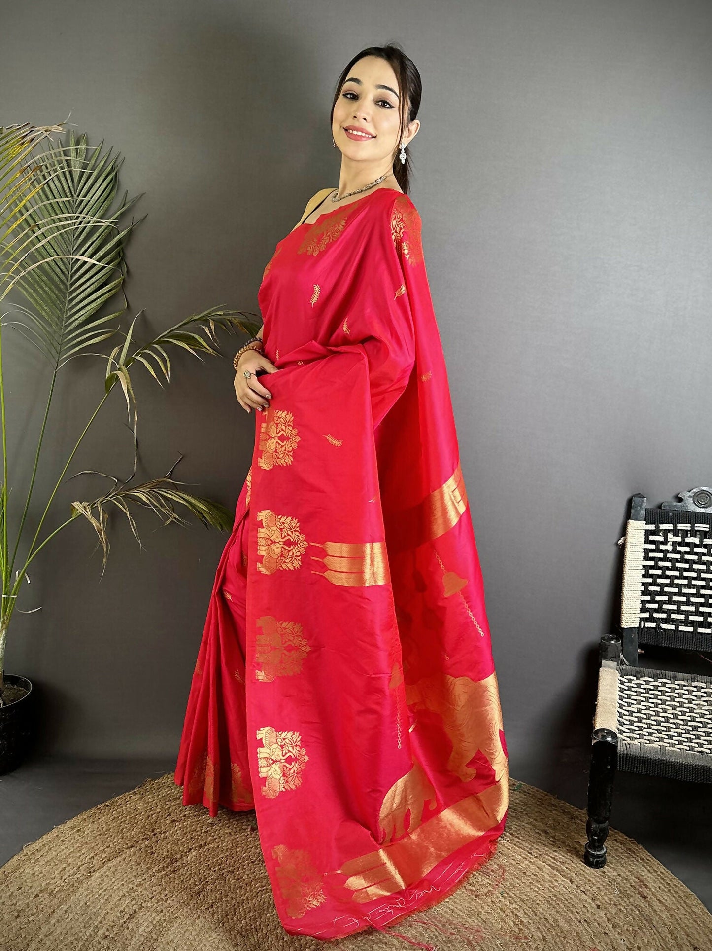 Joban Fashion Crimson Red Motifs Zari Weaving Soft Silk Banarasi Saree