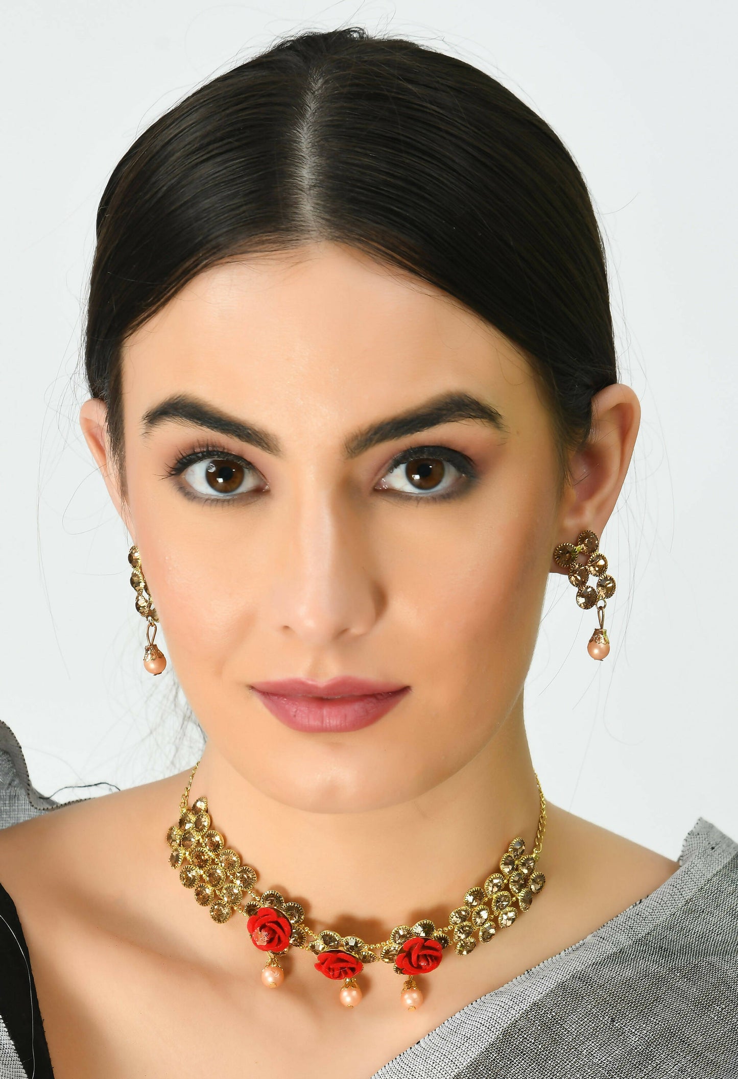 Mominos Fashion Johar Kamal Gold-Polished Brass Finish Stone/Pearls Choker For Women (Golden)