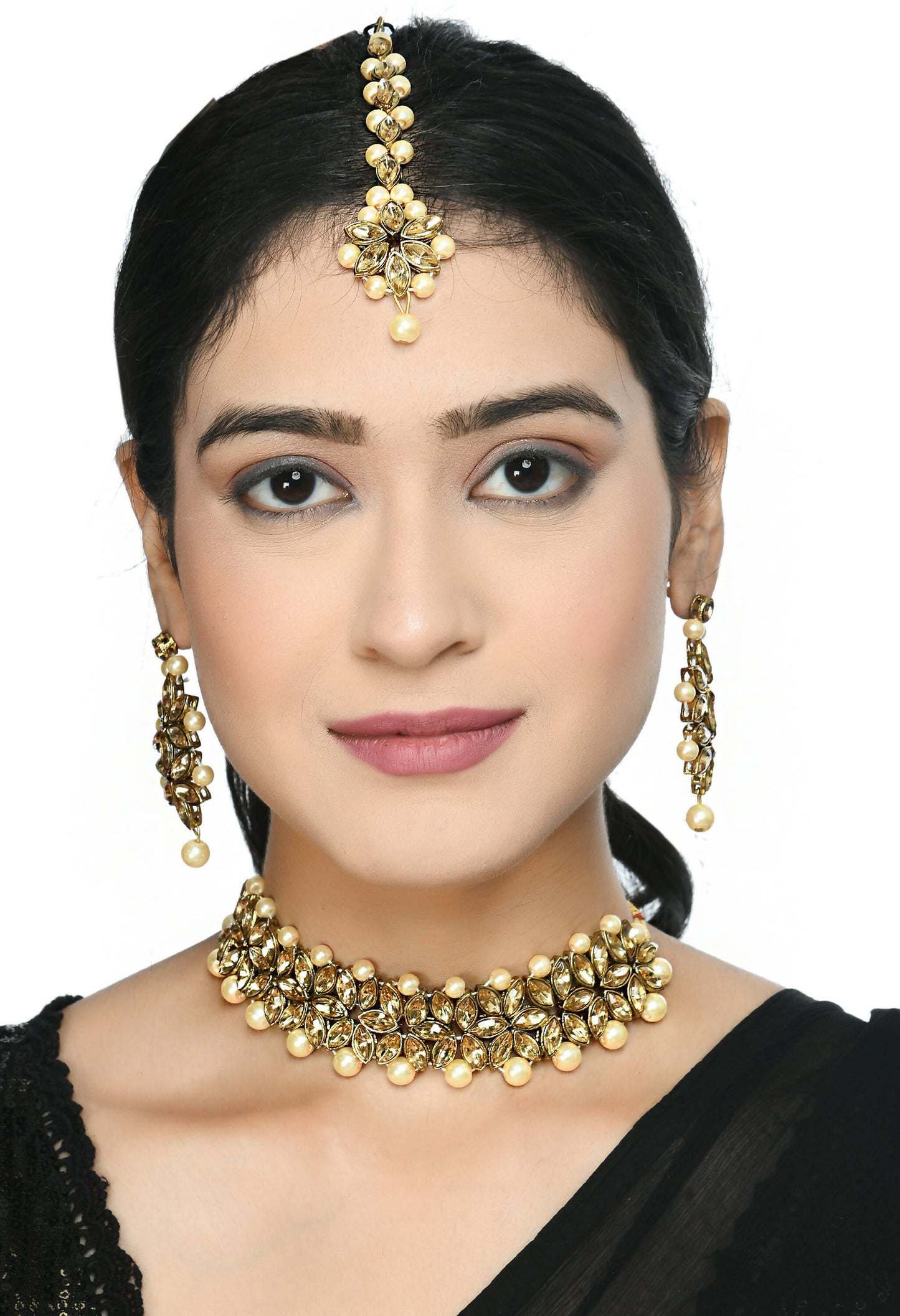 Mominos Fashion Johar Kamal Gold-Polished Brass Finish Kundan/Pearls Choker For Women (Golden)