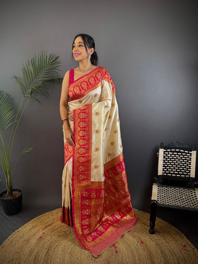 Elora White Soft Silk Butti Zari Weaving Constrast Pallu Banarasi Saree