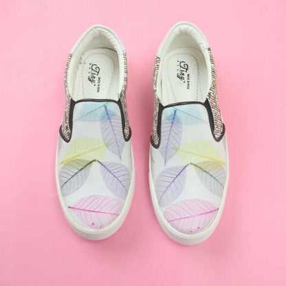 Tiny Bugs Girls Leaf Printed Slip Ons Sneakers - White
