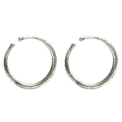 Mominos Fashion Kamal Johar Oxidised Silver Floral Pressing Style Anklets