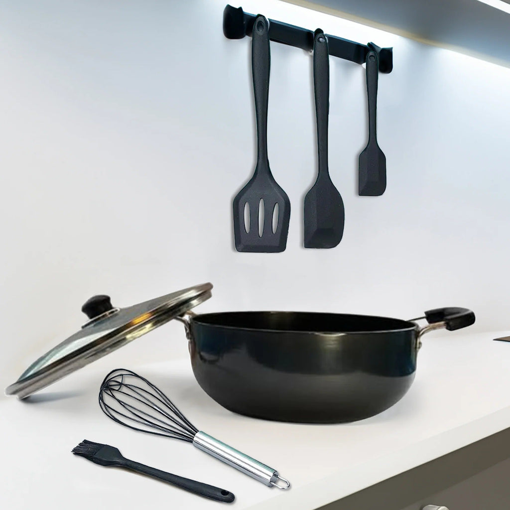 USHA SHRIRAM Hard Anodized Non-Stick Aluminium Kadai 4.4L with Lid Riveted Bakelite Handle Induction