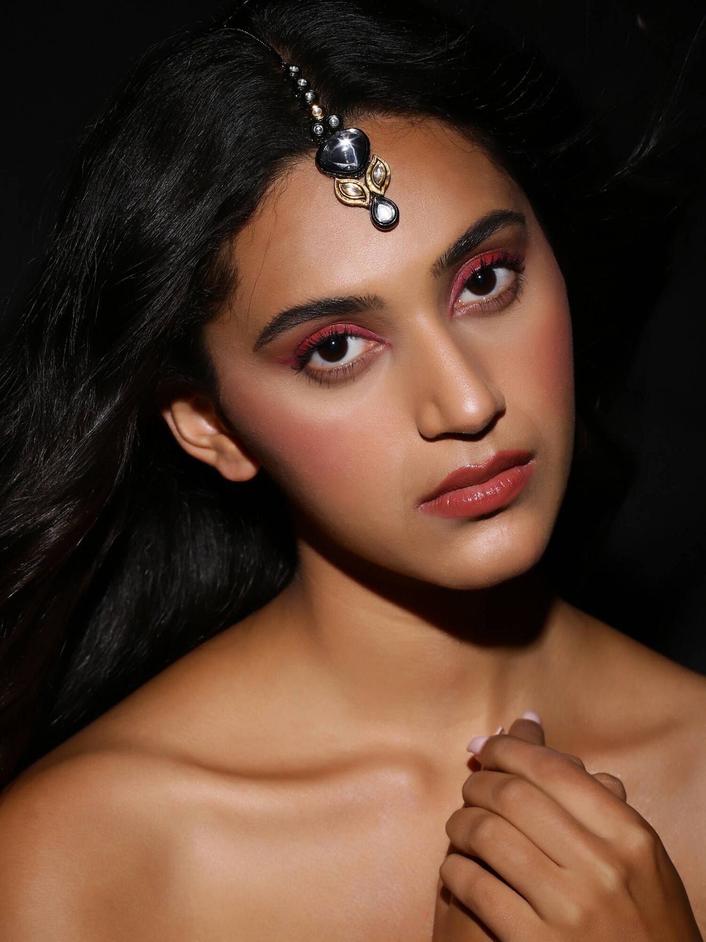 Gold-Polished White Kundan-Studded Maang Tikka - Ruby Raang