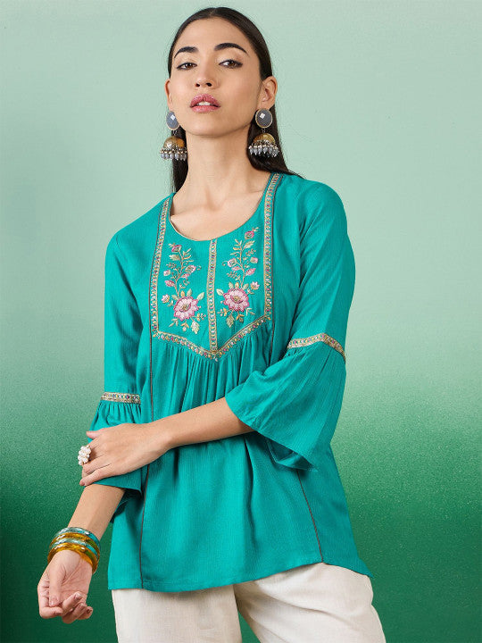 Sangria Women Floral Embroidered Round Neck Top