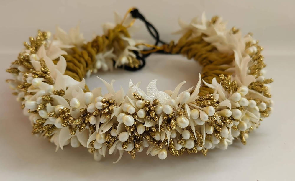 Trendy Bridal Hair Gajra